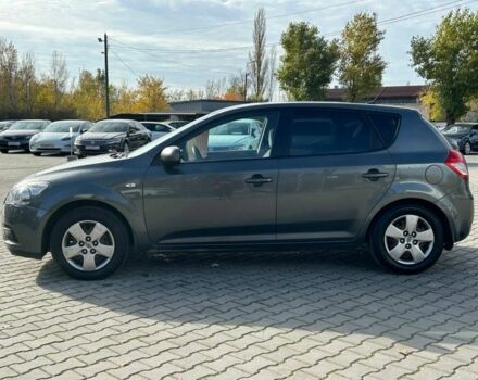 Кіа Сід 2011 у Кривому Розі на Automoto.ua Сірий Кіа Сід, об'ємом двигуна 1.4 л та пробігом 220 тис. км за 6000 $, фото 2 на Automoto.ua