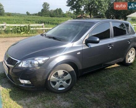 Серый Киа Сид, объемом двигателя 1.6 л и пробегом 134 тыс. км за 7500 $, фото 1 на Automoto.ua