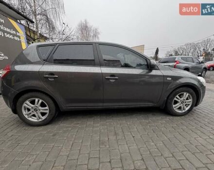 Сірий Кіа Сід, об'ємом двигуна 1.6 л та пробігом 268 тис. км за 6450 $, фото 15 на Automoto.ua