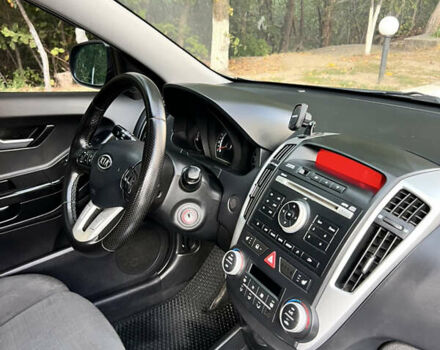 Киа Сид 2011 в Киеве на Automoto.ua Серый Киа Сид, объемом двигателя 1.59 л и пробегом 210 тыс. км за 8000 $, фото 10 на Automoto.ua