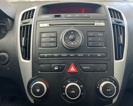 Киа Сид 2011 в Николаеве на Automoto.ua Серый Киа Сид, объемом двигателя 1.4 л и пробегом 148 тыс. км за 5600 $, фото 5 на Automoto.ua