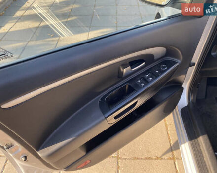 Серый Киа Сид, объемом двигателя 1.6 л и пробегом 232 тыс. км за 8300 $, фото 10 на Automoto.ua