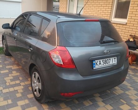 Серый Киа Сид, объемом двигателя 1.6 л и пробегом 238 тыс. км за 5900 $, фото 7 на Automoto.ua