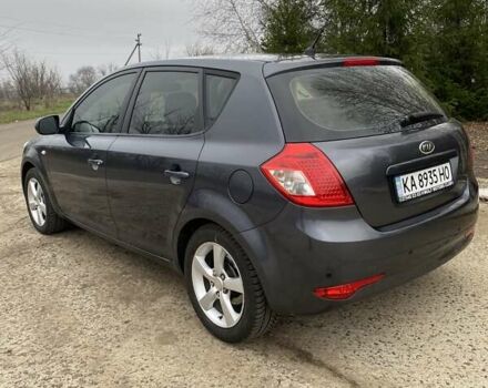 Серый Киа Сид, объемом двигателя 1.6 л и пробегом 300 тыс. км за 6700 $, фото 5 на Automoto.ua