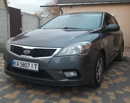 Серый Киа Сид, объемом двигателя 1.6 л и пробегом 238 тыс. км за 5900 $, фото 3 на Automoto.ua