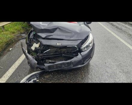 Сірий Кіа Сід, об'ємом двигуна 0 л та пробігом 171 тис. км за 3000 $, фото 1 на Automoto.ua