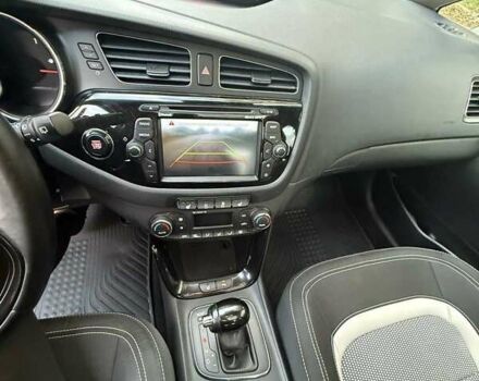 Серый Киа Сид, объемом двигателя 1.6 л и пробегом 253 тыс. км за 11000 $, фото 16 на Automoto.ua