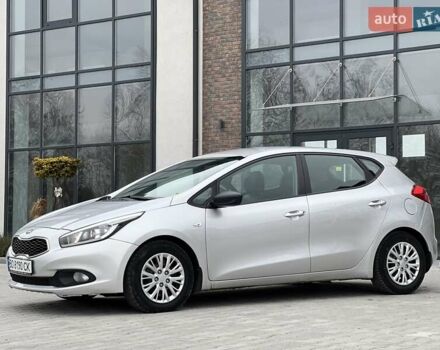 Серый Киа Сид, объемом двигателя 1.4 л и пробегом 273 тыс. км за 6999 $, фото 5 на Automoto.ua