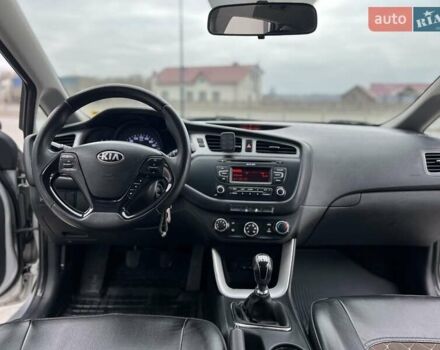 Серый Киа Сид, объемом двигателя 1.4 л и пробегом 273 тыс. км за 6999 $, фото 31 на Automoto.ua