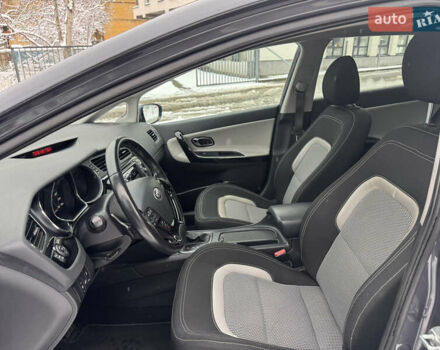 Сірий Кіа Сід, об'ємом двигуна 1.6 л та пробігом 60 тис. км за 13500 $, фото 15 на Automoto.ua