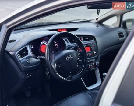 Сірий Кіа Сід, об'ємом двигуна 1.4 л та пробігом 274 тис. км за 6399 $, фото 15 на Automoto.ua