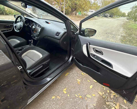Серый Киа Сид, объемом двигателя 1.6 л и пробегом 253 тыс. км за 11000 $, фото 12 на Automoto.ua