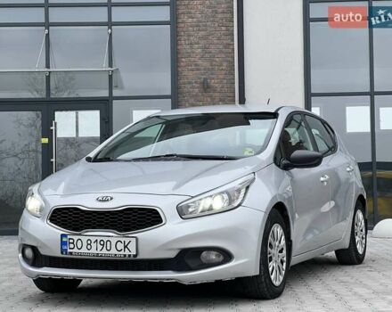 Серый Киа Сид, объемом двигателя 1.4 л и пробегом 273 тыс. км за 6999 $, фото 3 на Automoto.ua