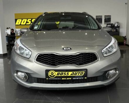 Серый Киа Сид, объемом двигателя 1.6 л и пробегом 280 тыс. км за 8500 $, фото 1 на Automoto.ua
