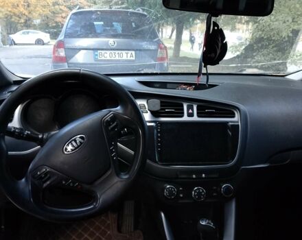 Сірий Кіа Сід, об'ємом двигуна 1.4 л та пробігом 260 тис. км за 7800 $, фото 2 на Automoto.ua