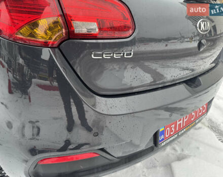 Сірий Кіа Сід, об'ємом двигуна 1.6 л та пробігом 60 тис. км за 13500 $, фото 11 на Automoto.ua