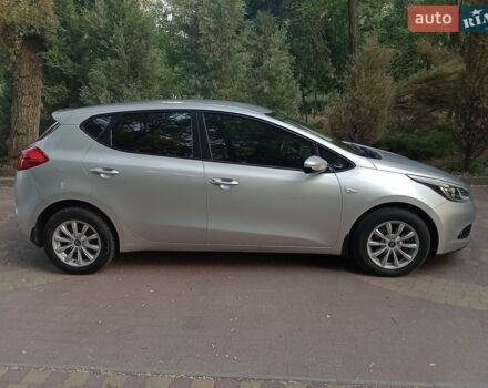 Сірий Кіа Сід, об'ємом двигуна 1.4 л та пробігом 171 тис. км за 8800 $, фото 6 на Automoto.ua