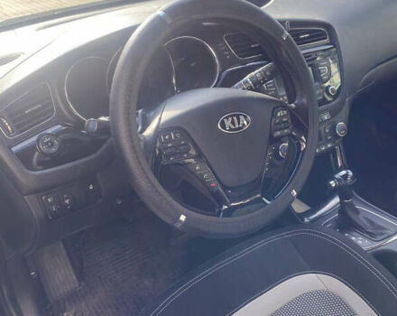 Сірий Кіа Сід, об'ємом двигуна 1.59 л та пробігом 247 тис. км за 10500 $, фото 7 на Automoto.ua