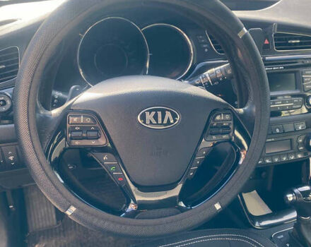 Сірий Кіа Сід, об'ємом двигуна 1.59 л та пробігом 247 тис. км за 10500 $, фото 5 на Automoto.ua