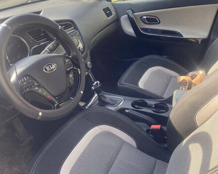 Сірий Кіа Сід, об'ємом двигуна 1.59 л та пробігом 247 тис. км за 10500 $, фото 9 на Automoto.ua