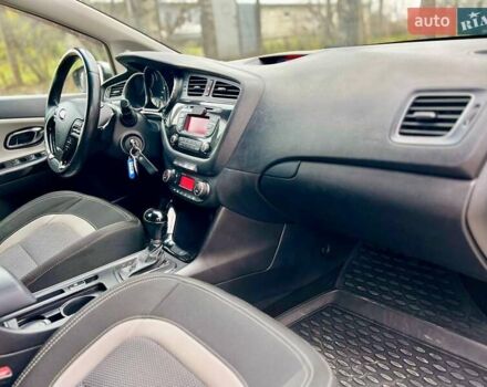 Серый Киа Сид, объемом двигателя 1.59 л и пробегом 131 тыс. км за 10500 $, фото 16 на Automoto.ua