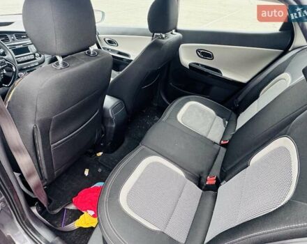Серый Киа Сид, объемом двигателя 1.58 л и пробегом 127 тыс. км за 4300 $, фото 10 на Automoto.ua