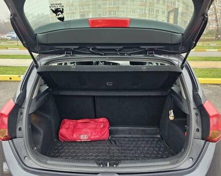 Серый Киа Сид, объемом двигателя 1.59 л и пробегом 165 тыс. км за 11250 $, фото 12 на Automoto.ua