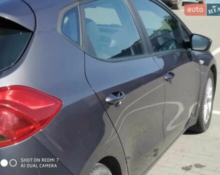 Сірий Кіа Сід, об'ємом двигуна 1.59 л та пробігом 150 тис. км за 11000 $, фото 3 на Automoto.ua