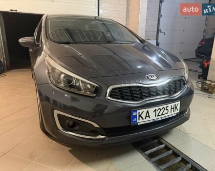 Серый Киа Сид, объемом двигателя 1.58 л и пробегом 84 тыс. км за 12500 $, фото 2 на Automoto.ua