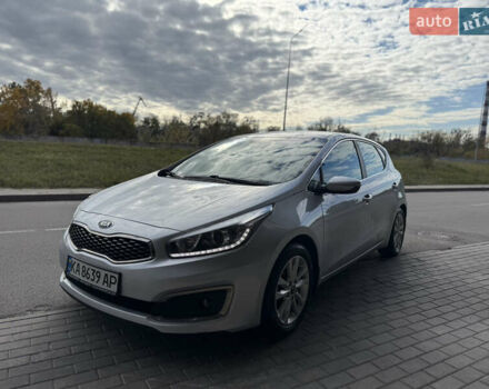 Киа Сид 2017 в Киеве на Automoto.ua Серый Киа Сид, объемом двигателя 1.6 л и пробегом 95 тыс. км за 14500 $, фото 9 на Automoto.ua