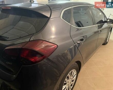 Серый Киа Сид, объемом двигателя 1.58 л и пробегом 84 тыс. км за 12500 $, фото 7 на Automoto.ua