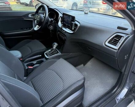 Серый Киа Сид, объемом двигателя 1.59 л и пробегом 17 тыс. км за 18999 $, фото 43 на Automoto.ua