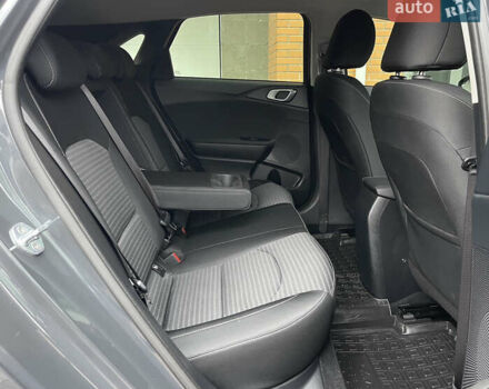 Серый Киа Сид, объемом двигателя 1.6 л и пробегом 15 тыс. км за 18900 $, фото 15 на Automoto.ua