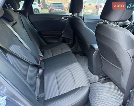 Серый Киа Сид, объемом двигателя 1.59 л и пробегом 17 тыс. км за 18999 $, фото 40 на Automoto.ua