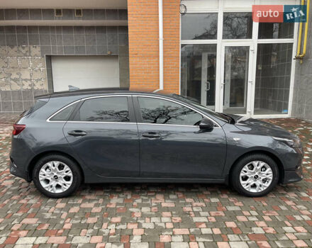 Серый Киа Сид, объемом двигателя 1.6 л и пробегом 15 тыс. км за 18900 $, фото 2 на Automoto.ua