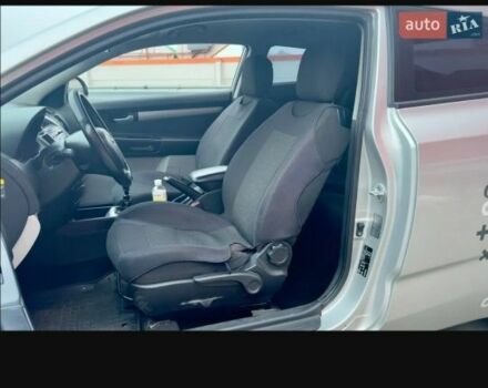 Серый Киа Сид, объемом двигателя 1.6 л и пробегом 220 тыс. км за 4100 $, фото 1 на Automoto.ua