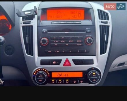 Серый Киа Сид, объемом двигателя 1.6 л и пробегом 220 тыс. км за 4100 $, фото 6 на Automoto.ua