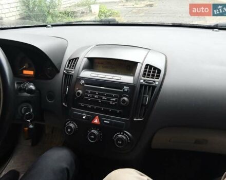 Серый Киа Сид, объемом двигателя 1.4 л и пробегом 55 тыс. км за 7000 $, фото 3 на Automoto.ua