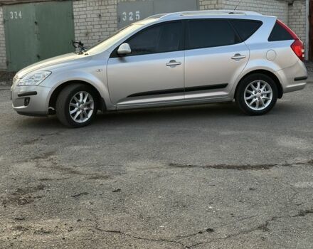 Серый Киа Сид, объемом двигателя 1.6 л и пробегом 208 тыс. км за 6400 $, фото 2 на Automoto.ua