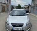 Серый Киа Сид, объемом двигателя 1.99 л и пробегом 250 тыс. км за 4600 $, фото 2 на Automoto.ua