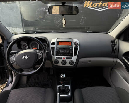 Сірий Кіа Сід, об'ємом двигуна 1.6 л та пробігом 231 тис. км за 5200 $, фото 18 на Automoto.ua