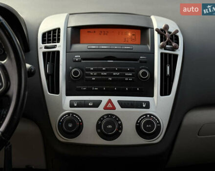 Сірий Кіа Сід, об'ємом двигуна 1.6 л та пробігом 231 тис. км за 5200 $, фото 19 на Automoto.ua