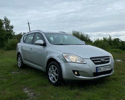 Серый Киа Сид, объемом двигателя 1.6 л и пробегом 310 тыс. км за 4500 $, фото 2 на Automoto.ua
