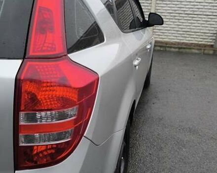 Серый Киа Сид, объемом двигателя 2 л и пробегом 238 тыс. км за 5800 $, фото 3 на Automoto.ua