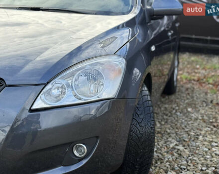 Сірий Кіа Сід, об'ємом двигуна 1.6 л та пробігом 231 тис. км за 5200 $, фото 5 на Automoto.ua