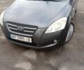 Серый Киа Сид, объемом двигателя 1.6 л и пробегом 270 тыс. км за 5000 $, фото 7 на Automoto.ua