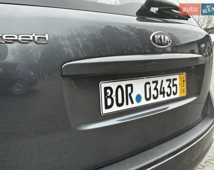 Серый Киа Сид, объемом двигателя 1.6 л и пробегом 178 тыс. км за 5399 $, фото 31 на Automoto.ua