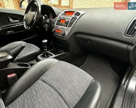 Серый Киа Сид, объемом двигателя 1.6 л и пробегом 178 тыс. км за 5399 $, фото 57 на Automoto.ua