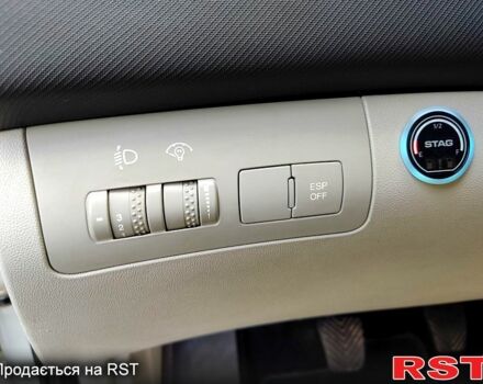 Серый Киа Сид, объемом двигателя 1.4 л и пробегом 152 тыс. км за 6600 $, фото 7 на Automoto.ua