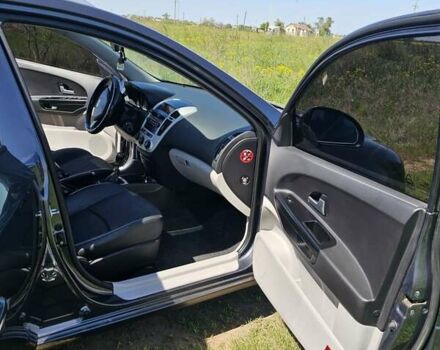 Серый Киа Сид, объемом двигателя 1.6 л и пробегом 274 тыс. км за 6800 $, фото 9 на Automoto.ua